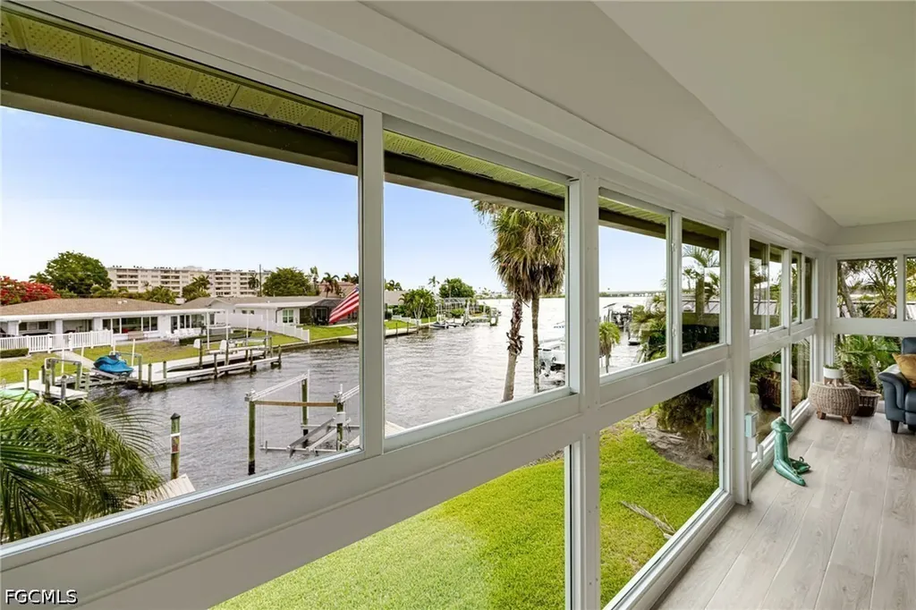 1671 Edith Esplanade Cape Coral FL 33904