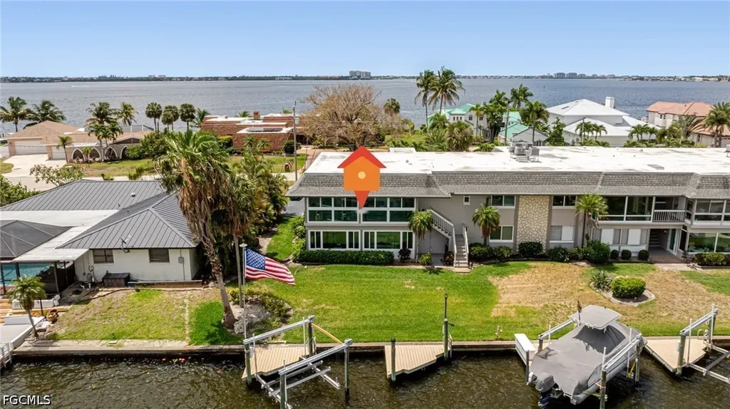 1671 Edith Esplanade Cape Coral FL 33904