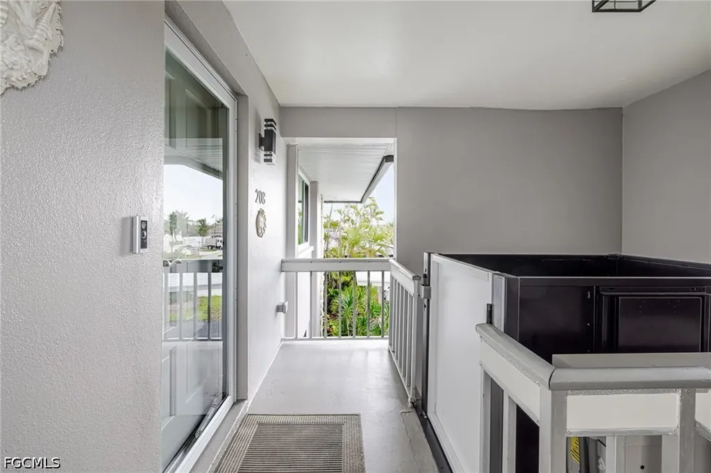1671 Edith Esplanade Cape Coral FL 33904