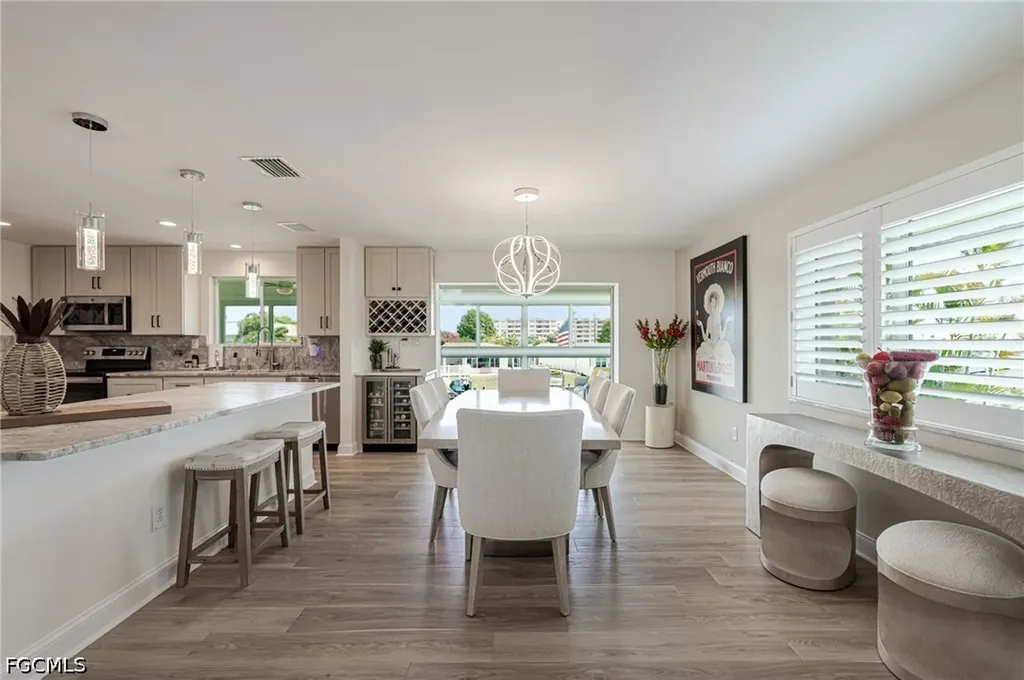 1671 Edith Esplanade Cape Coral FL 33904