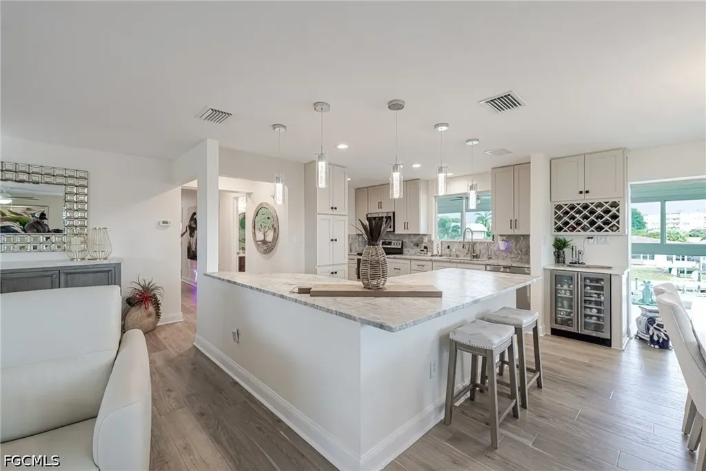 1671 Edith Esplanade Cape Coral FL 33904