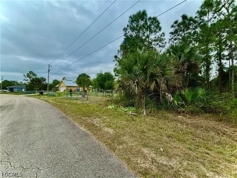313 Selkirk Avenue Lehigh Acres FL 33974