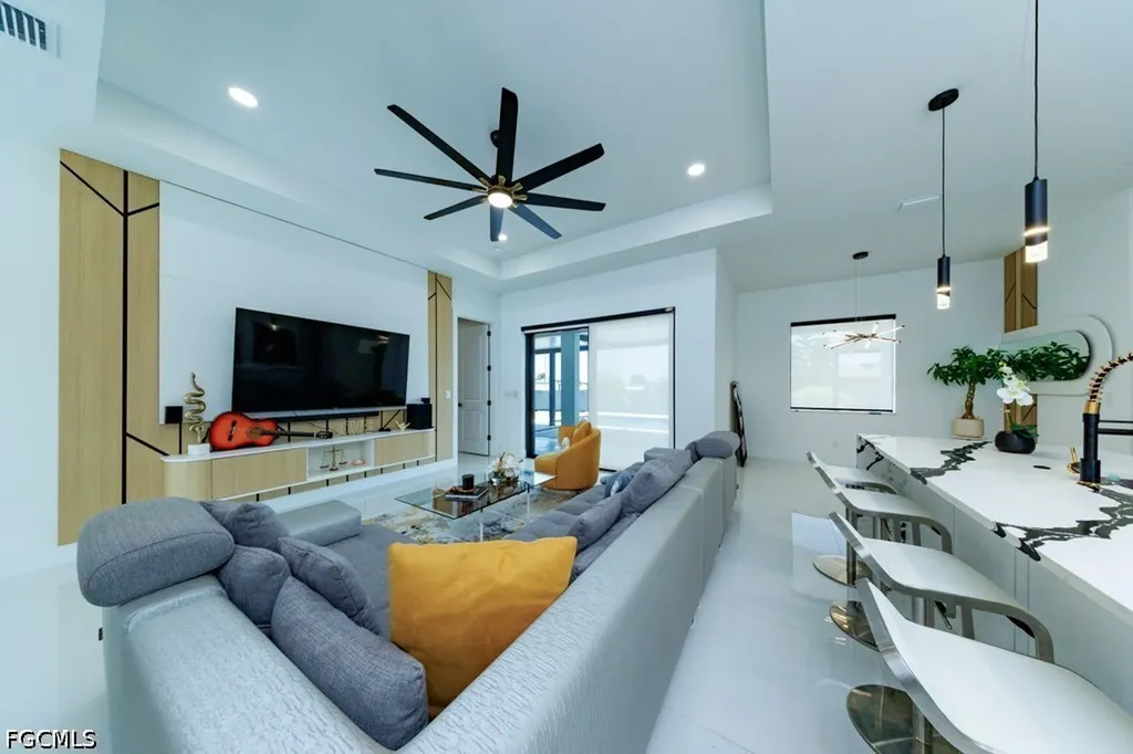 1007 NW 19th Street Cape Coral FL 33993