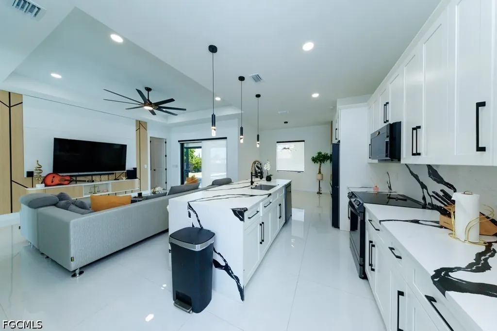 1007 NW 19th Street Cape Coral FL 33993