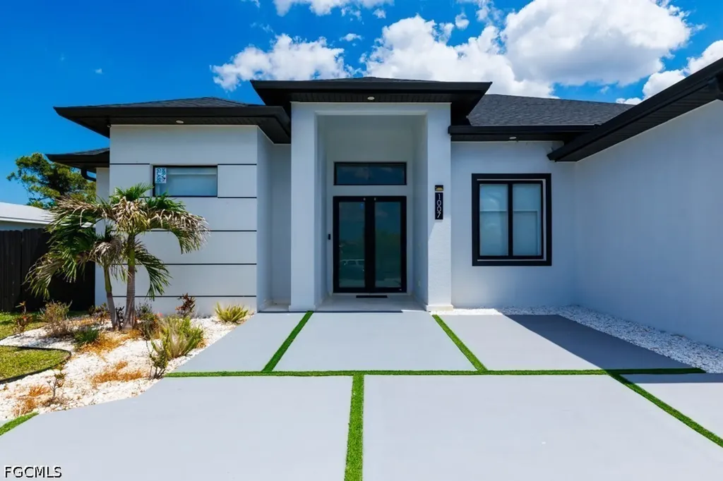 1007 NW 19th Street Cape Coral FL 33993