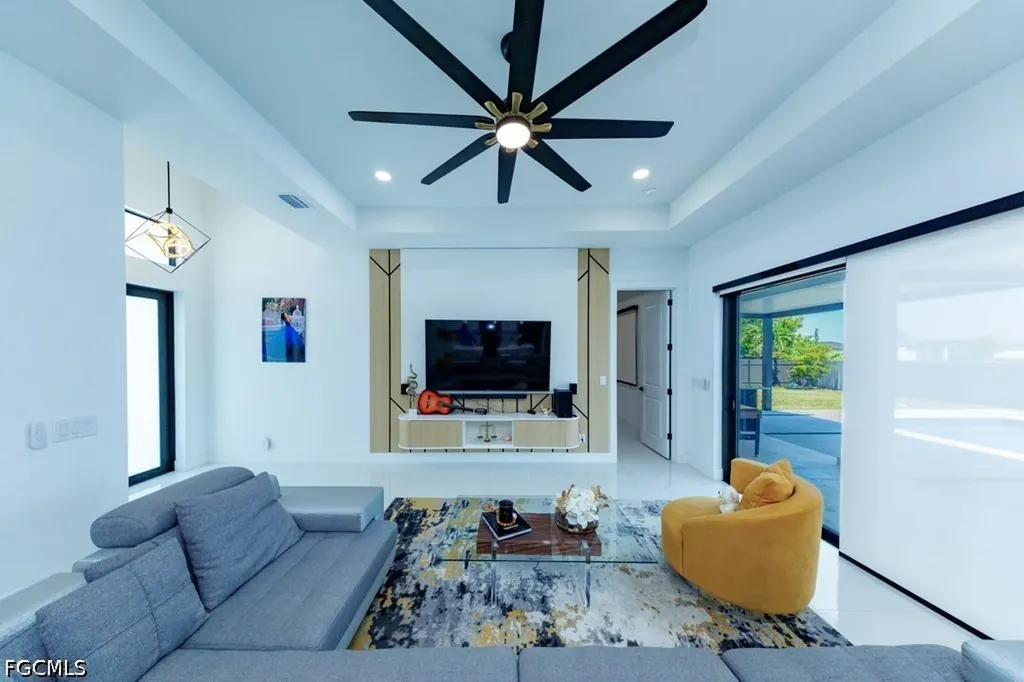 1007 NW 19th Street Cape Coral FL 33993