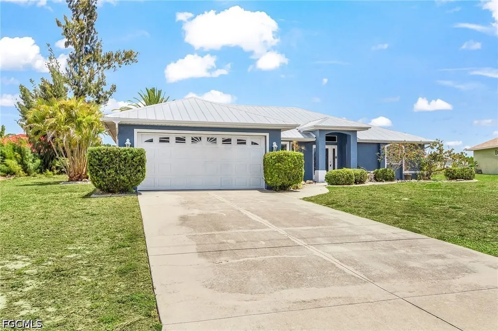 1137 SW 37th Street Cape Coral FL 33914
