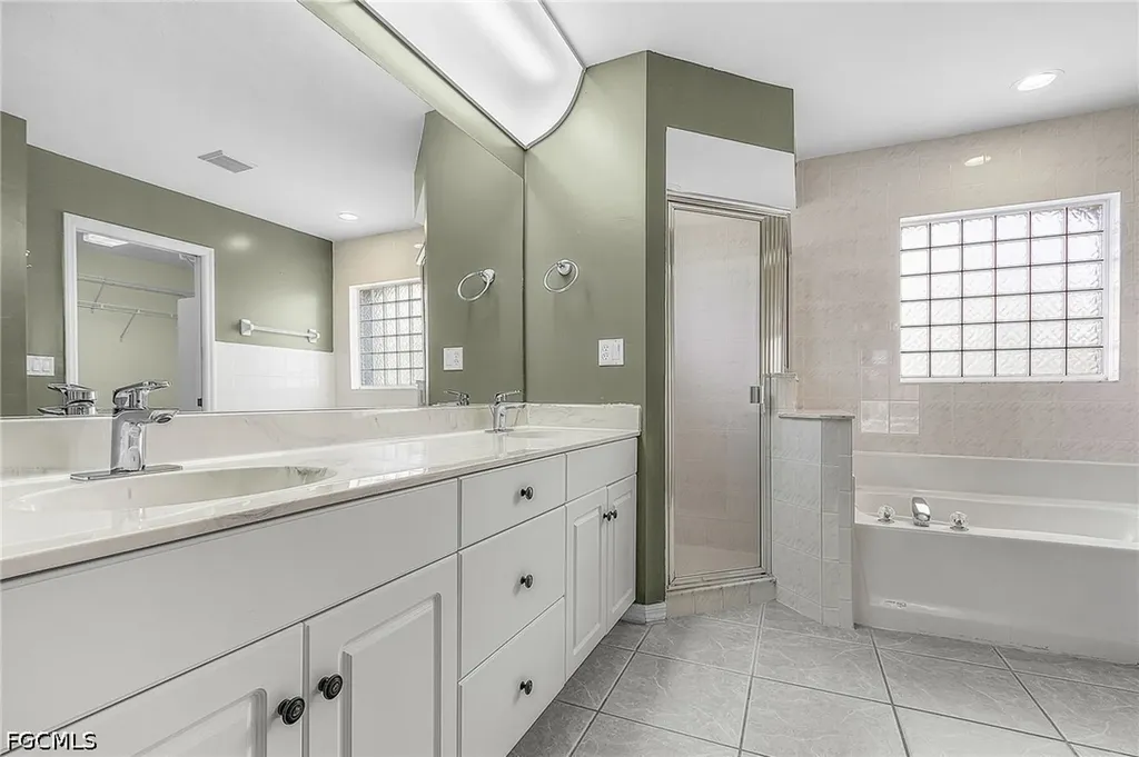 1137 SW 37th Street Cape Coral FL 33914