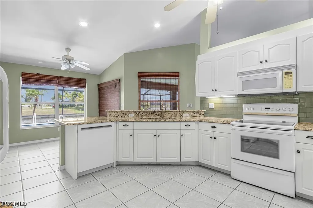 1137 SW 37th Street Cape Coral FL 33914