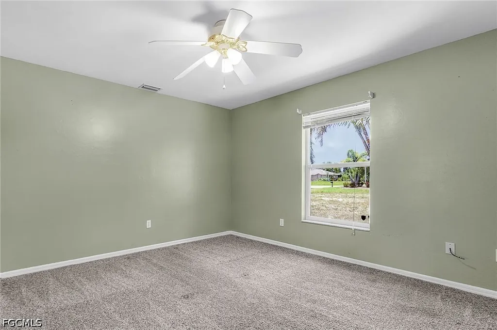 1137 SW 37th Street Cape Coral FL 33914