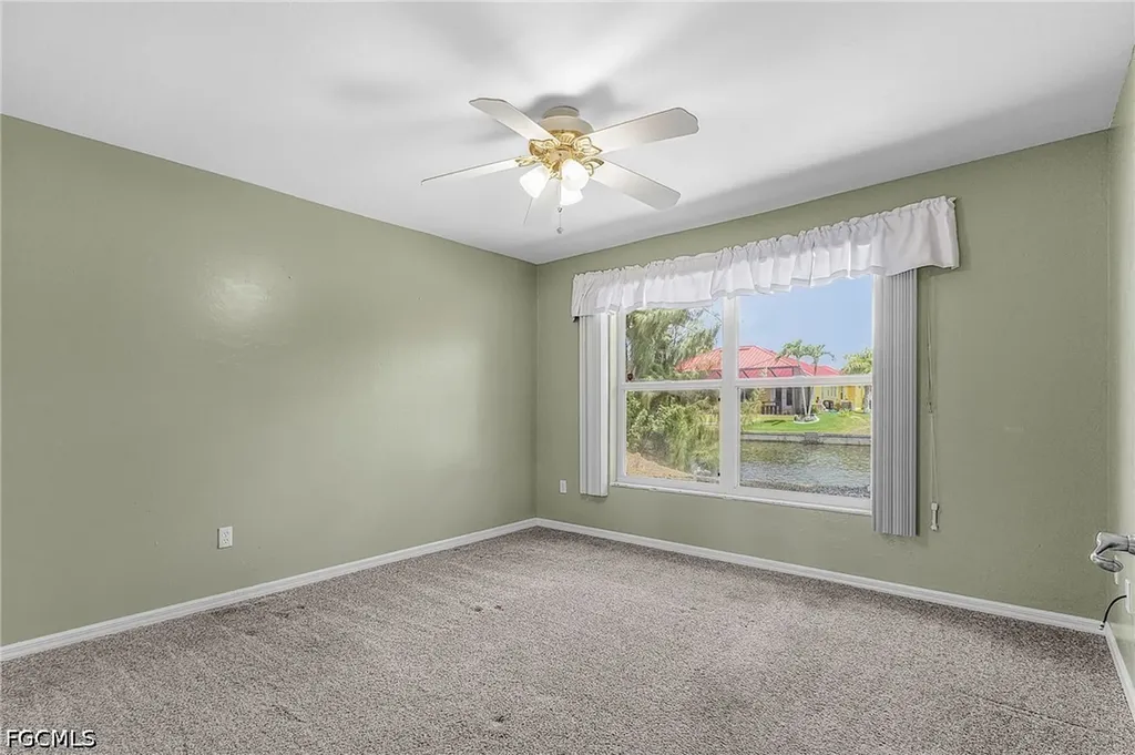 1137 SW 37th Street Cape Coral FL 33914