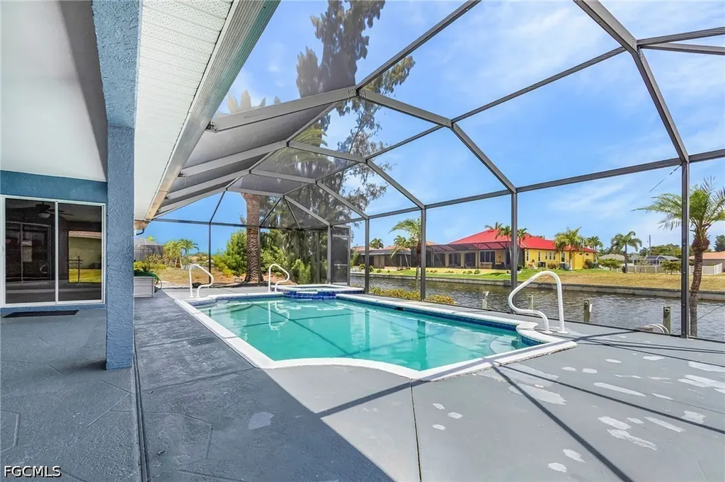 1137 SW 37th Street Cape Coral FL 33914