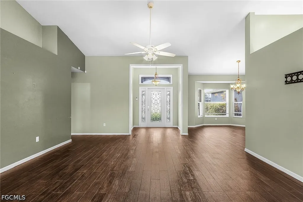 1137 SW 37th Street Cape Coral FL 33914