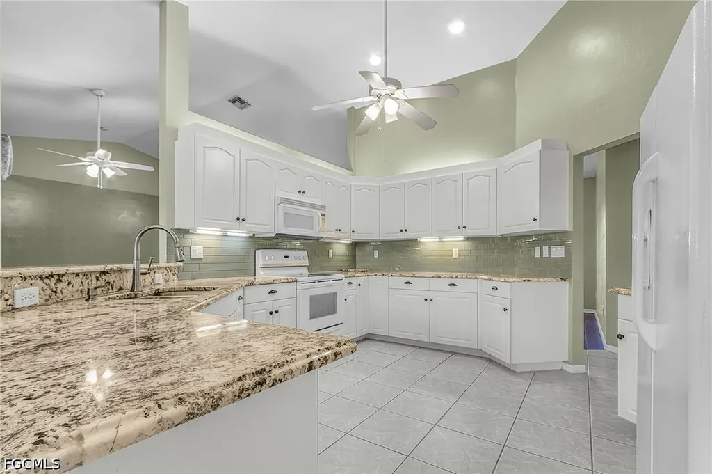 1137 SW 37th Street Cape Coral FL 33914