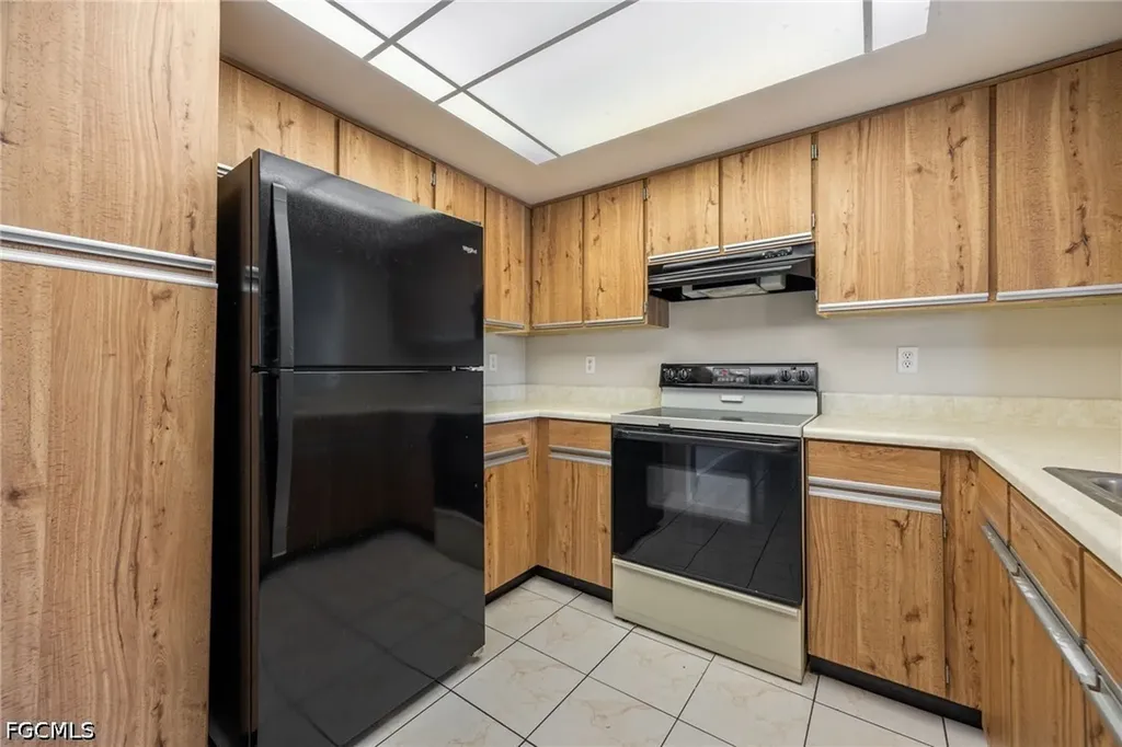 4928 Vincennes Street Cape Coral FL 33904