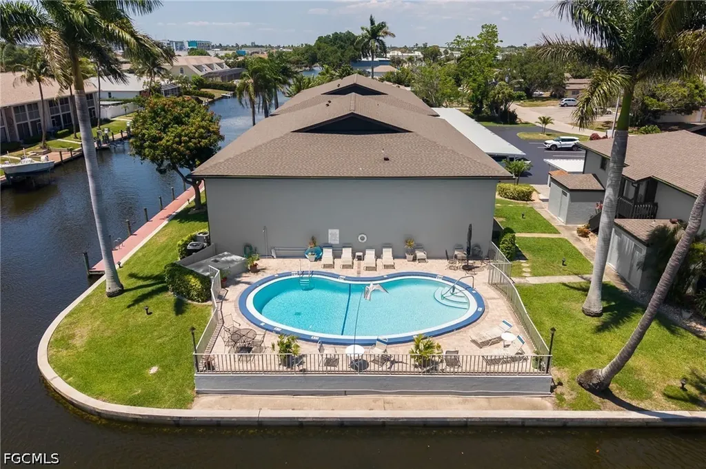 4928 Vincennes Street Cape Coral FL 33904