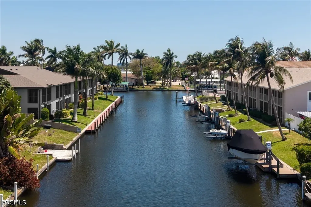4928 Vincennes Street Cape Coral FL 33904