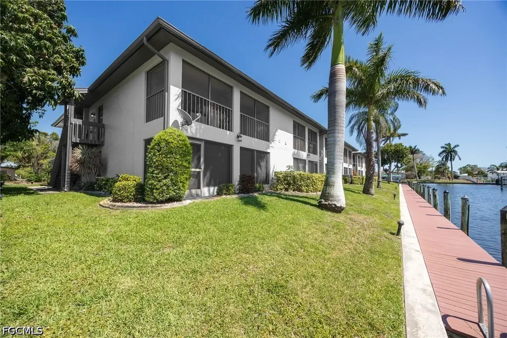 4928 Vincennes Street Cape Coral FL 33904