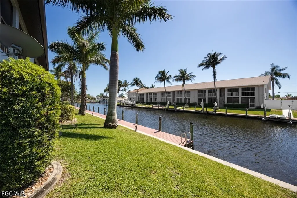 4928 Vincennes Street Cape Coral FL 33904