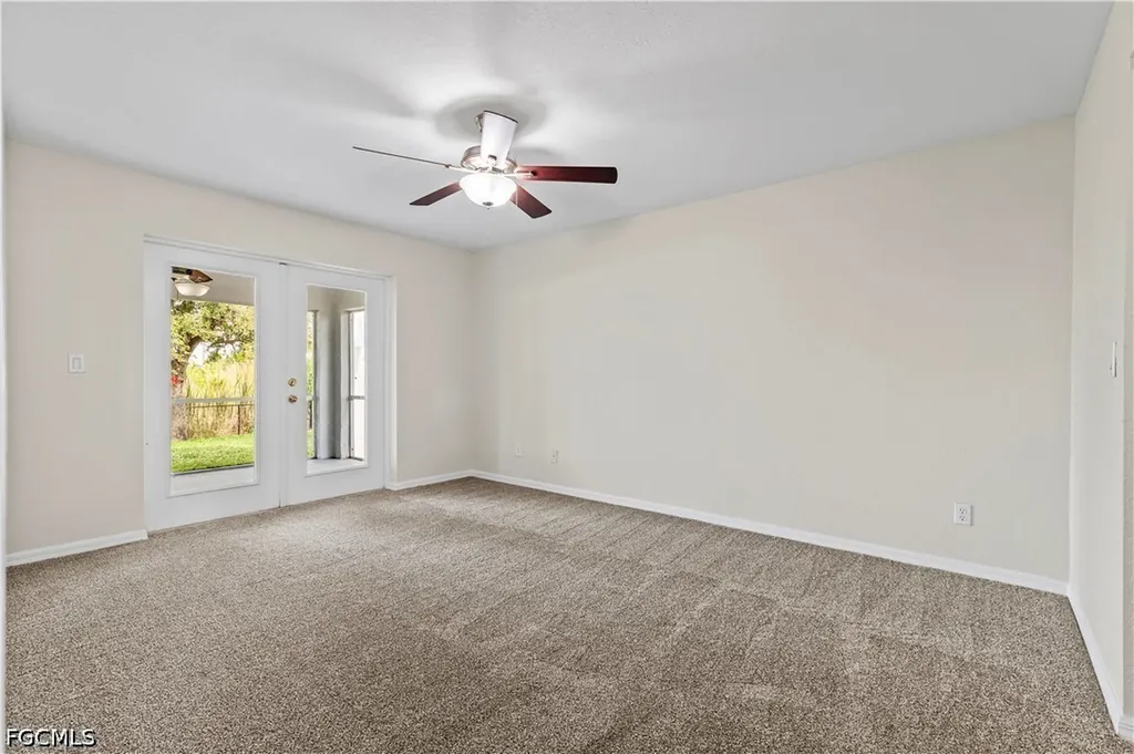 1418 SW 11th Place Cape Coral FL 33991