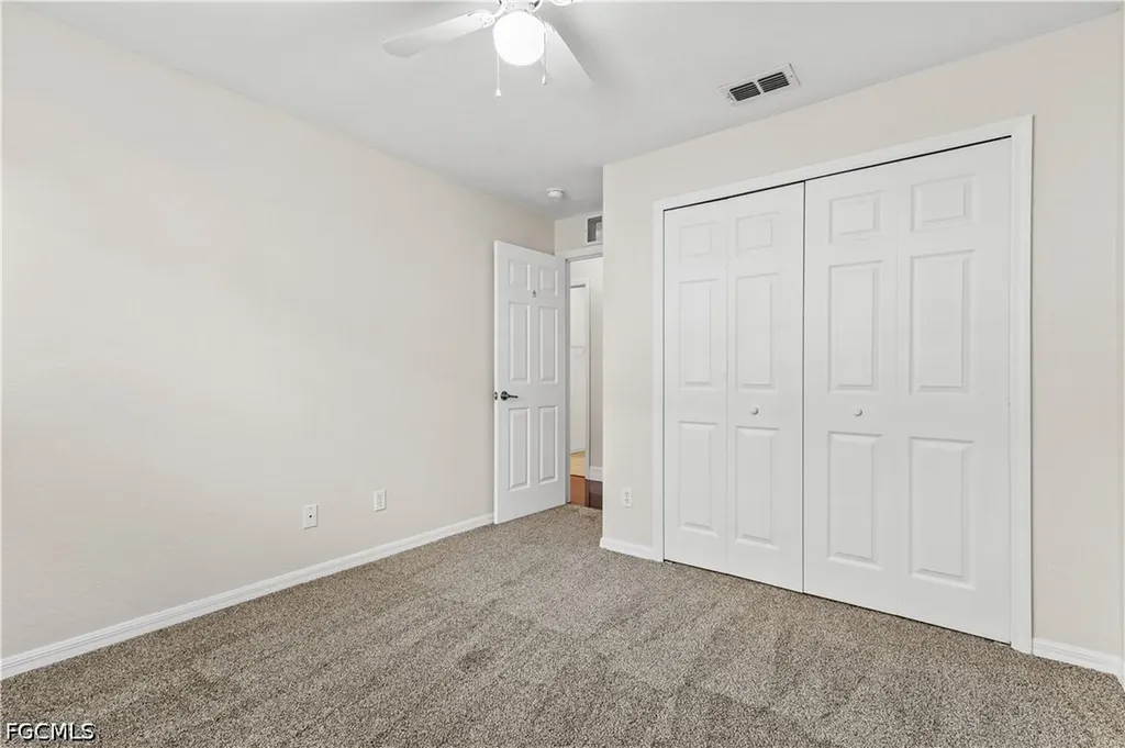 1418 SW 11th Place Cape Coral FL 33991