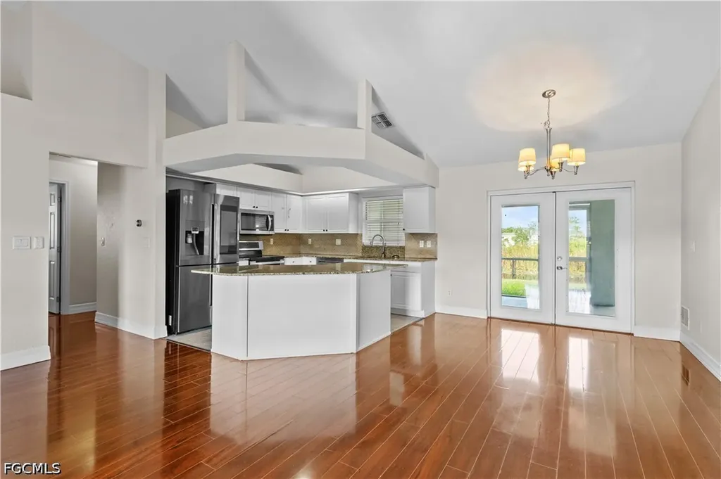 1418 SW 11th Place Cape Coral FL 33991