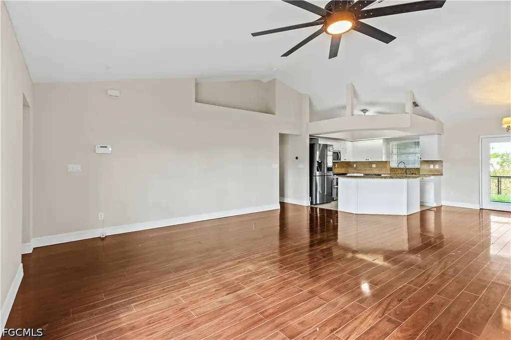 1418 SW 11th Place Cape Coral FL 33991