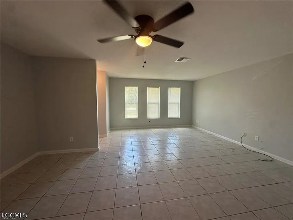 518-520 SE 6th Place Cape Coral FL 33990