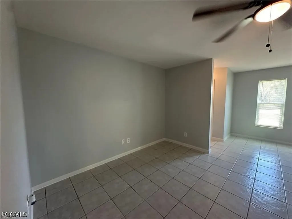 518-520 SE 6th Place Cape Coral FL 33990