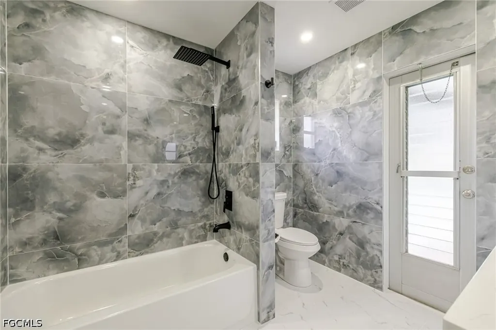 2285 SE 28th Street Cape Coral FL 33904
