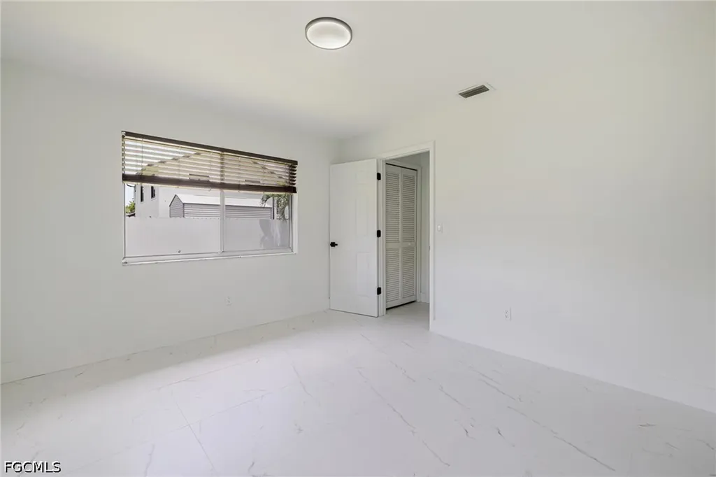 2285 SE 28th Street Cape Coral FL 33904