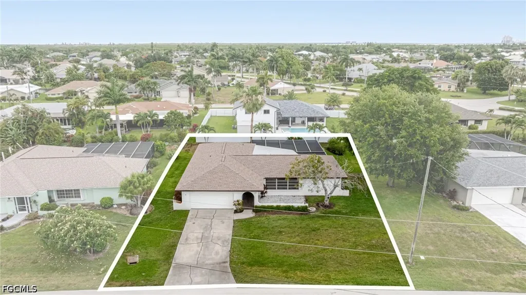 2285 SE 28th Street Cape Coral FL 33904