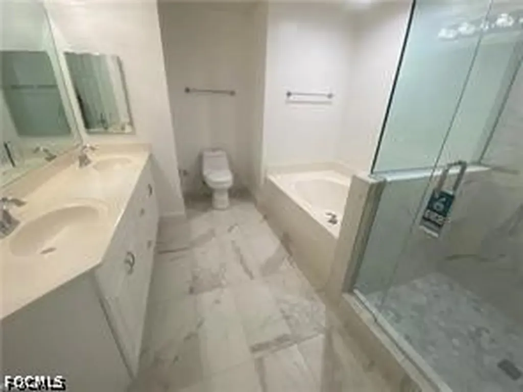 2743 1st Street Fort Myers FL 33916