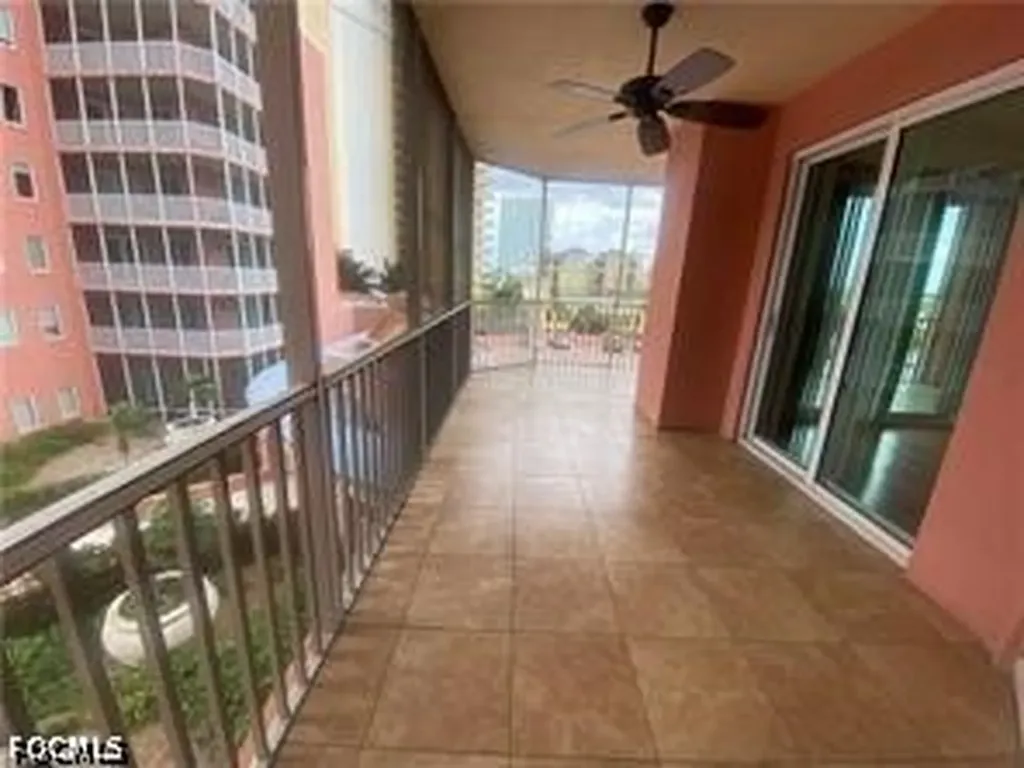 2743 1st Street Fort Myers FL 33916
