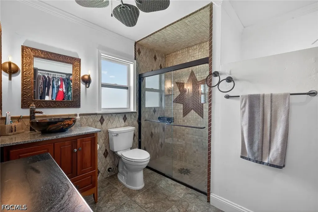712 SE 32nd Terrace Cape Coral FL 33904