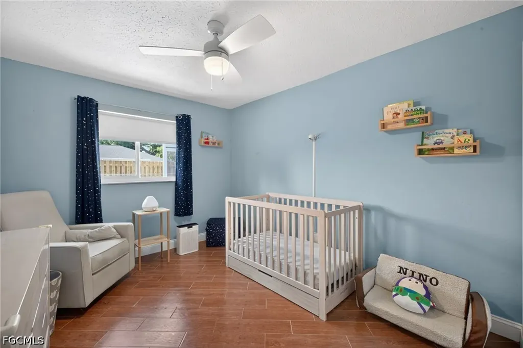 712 SE 32nd Terrace Cape Coral FL 33904