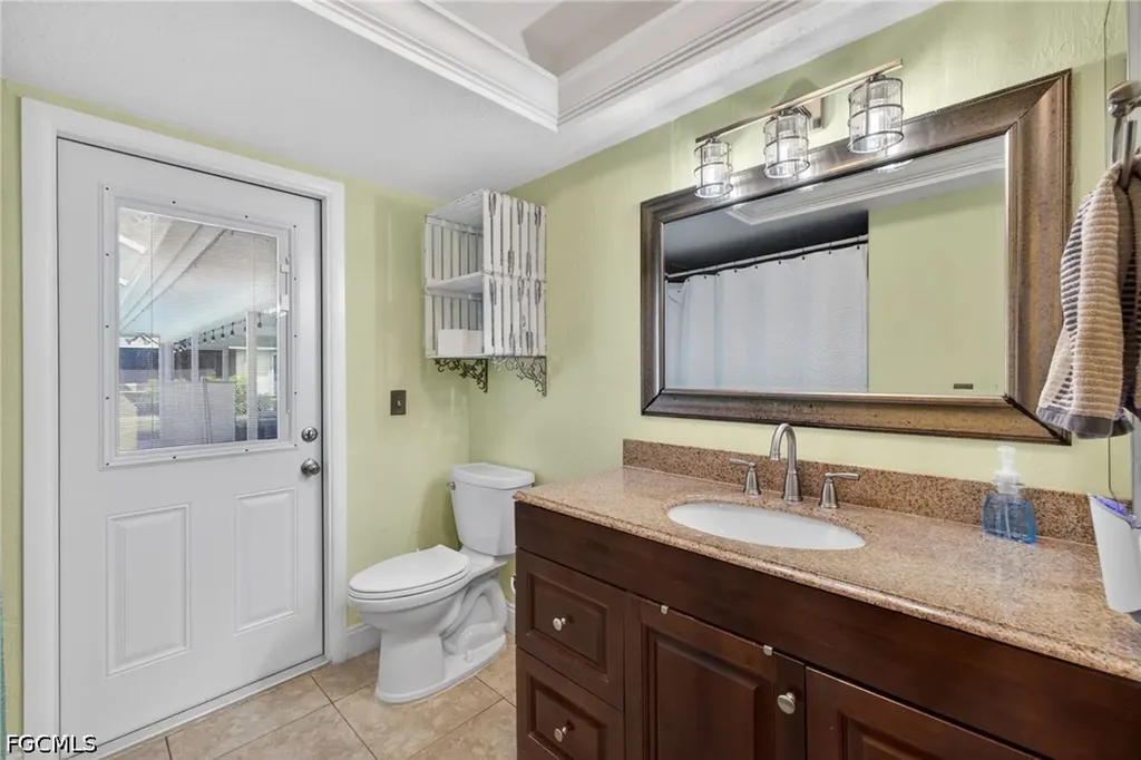 712 SE 32nd Terrace Cape Coral FL 33904