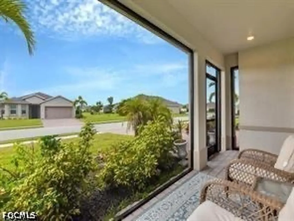 2739 Merida Lane Cape Coral FL 33909