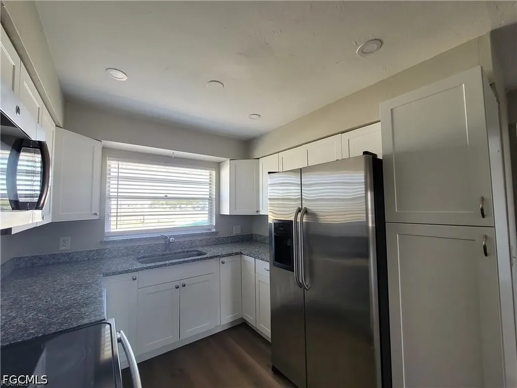 1904 Santa Barbara Boulevard Cape Coral FL 33991