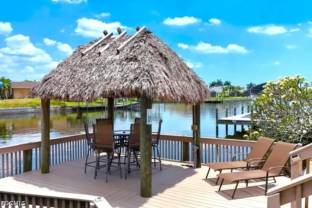 4009 SW 25th Court Cape Coral FL 33914