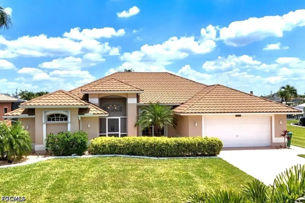 4009 SW 25th Court Cape Coral FL 33914