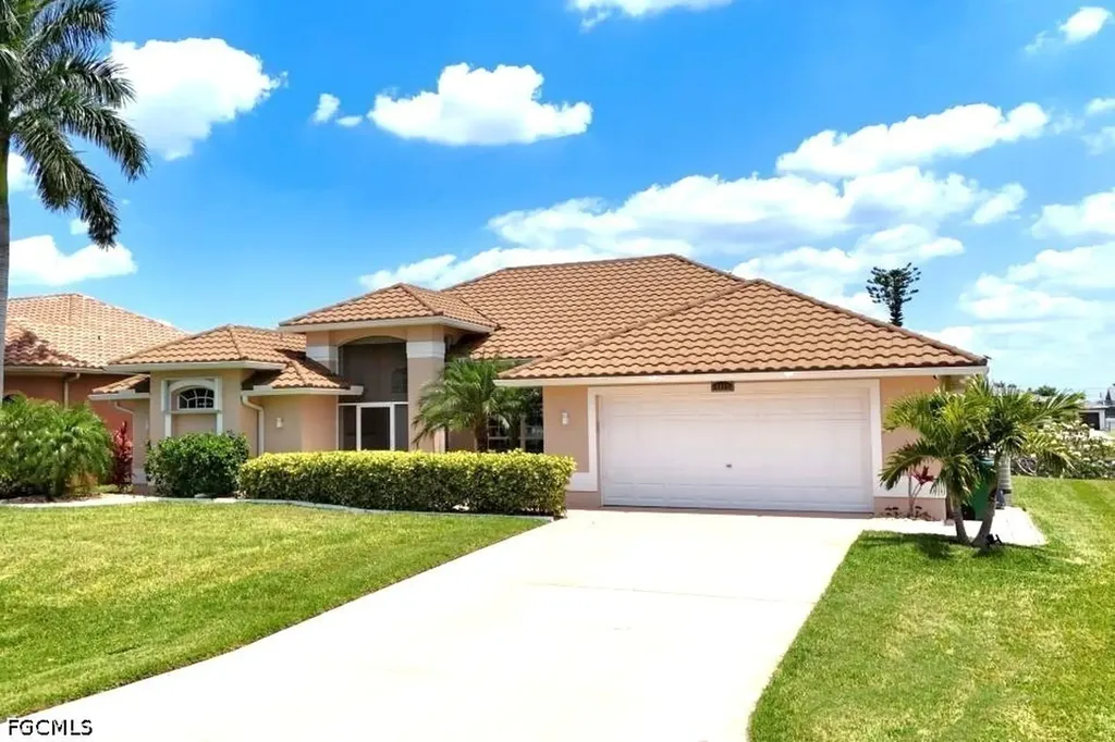 4009 SW 25th Court Cape Coral FL 33914
