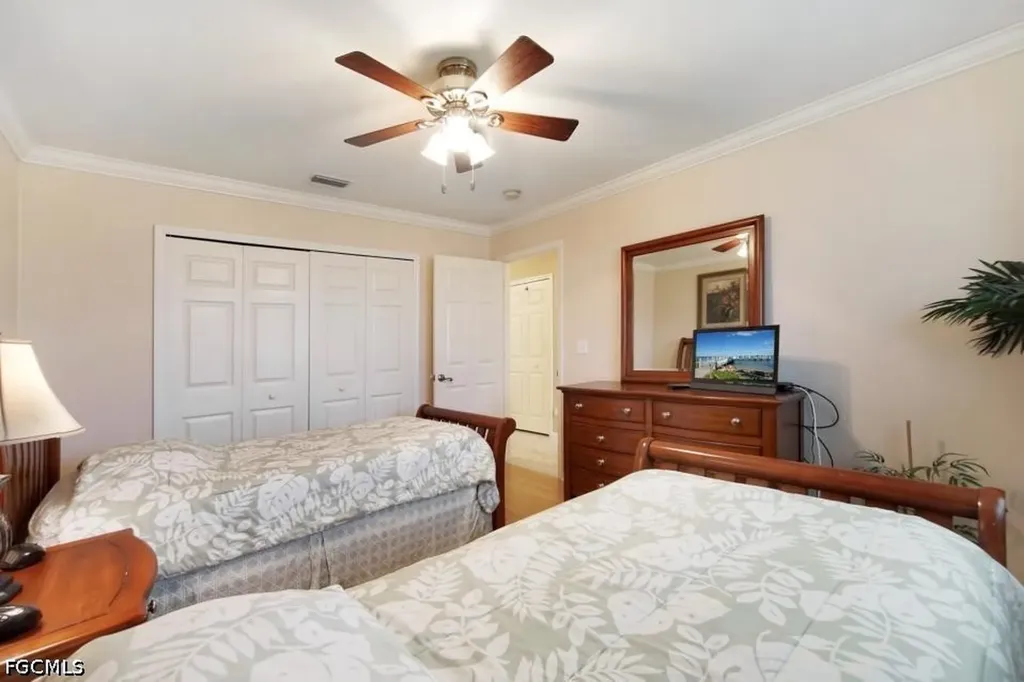 4009 SW 25th Court Cape Coral FL 33914