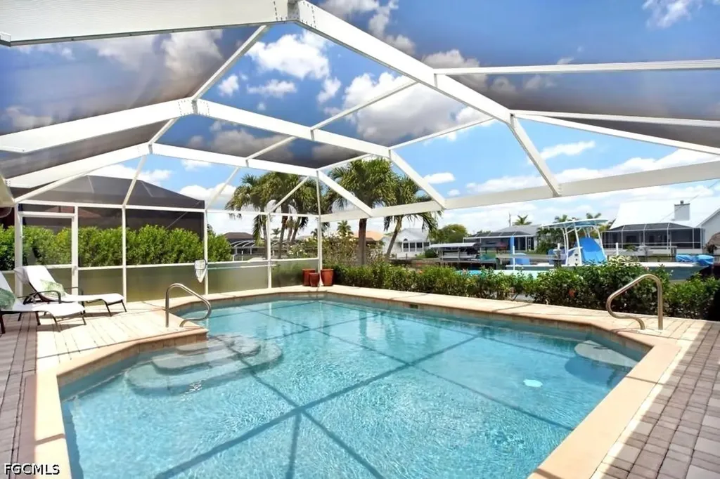 4009 SW 25th Court Cape Coral FL 33914