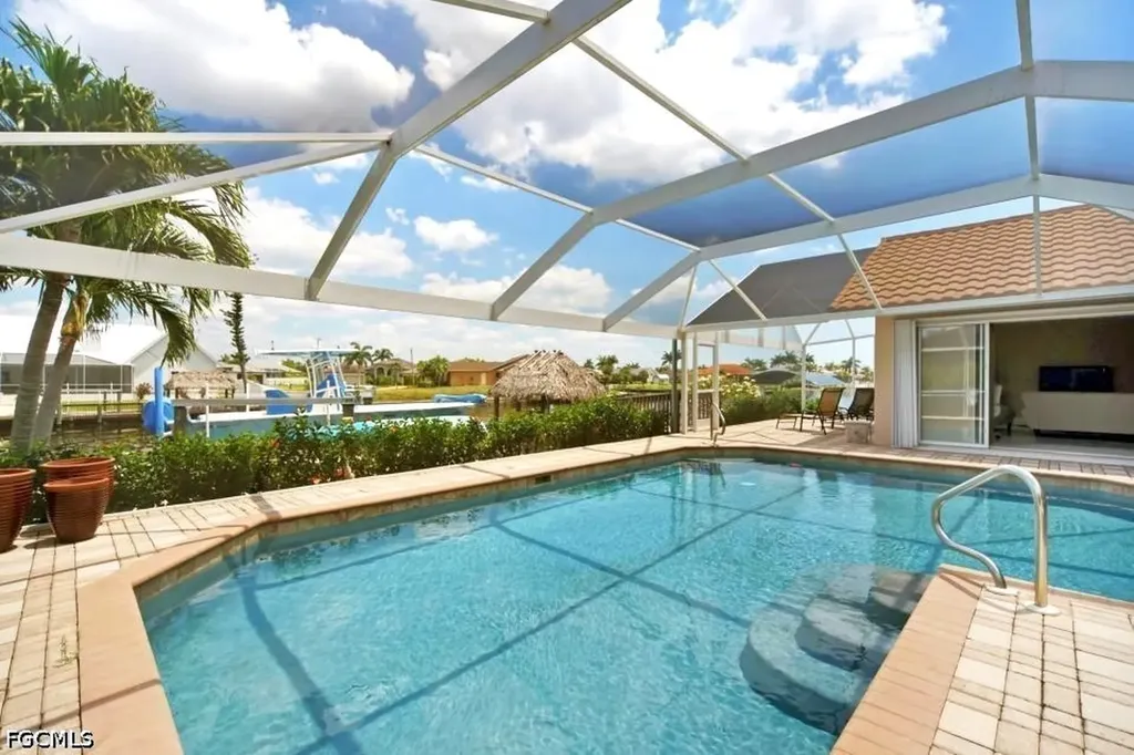 4009 SW 25th Court Cape Coral FL 33914