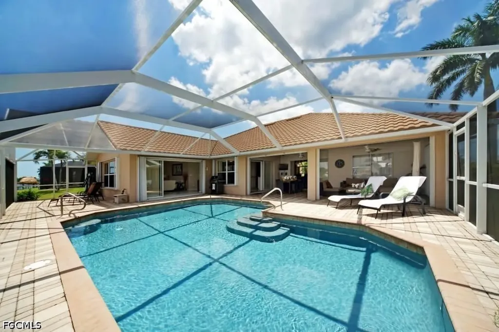 4009 SW 25th Court Cape Coral FL 33914