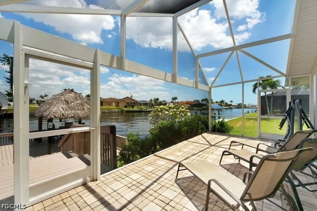4009 SW 25th Court Cape Coral FL 33914