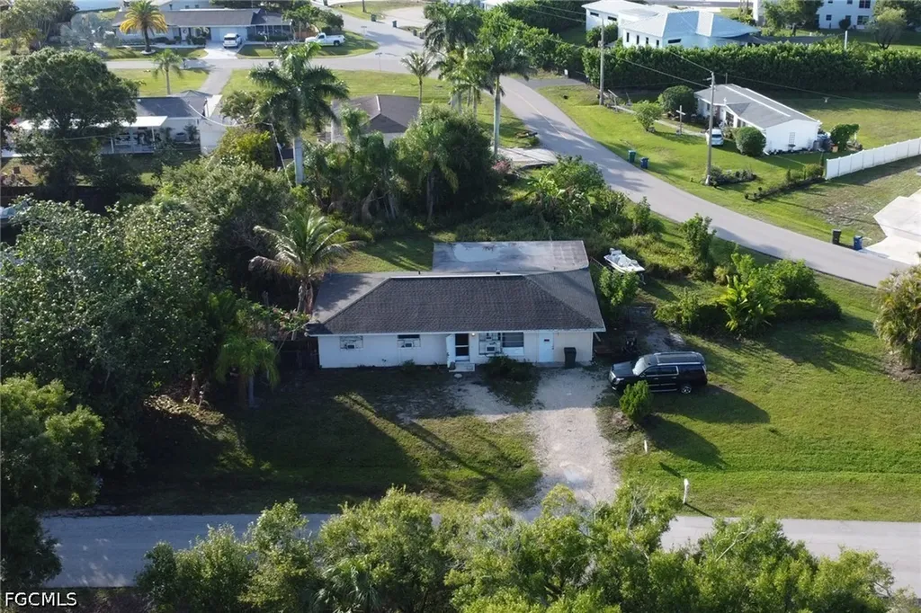 6701 Fiesta Lane Fort Myers FL 33919