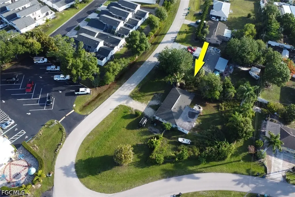 6701 Fiesta Lane Fort Myers FL 33919