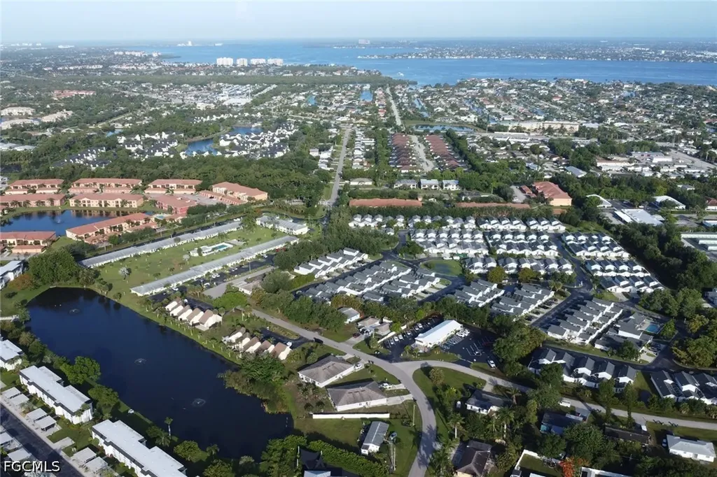 6701 Fiesta Lane Fort Myers FL 33919